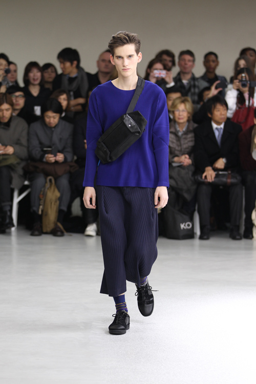 イッセイ ミヤケ メン 2012-13年秋冬コレクション - 日本の重ねの手法