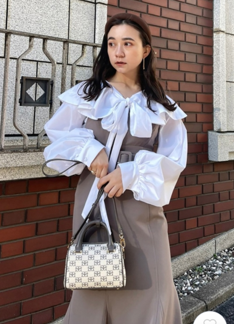 Fubail / ボリュームカラーリボンブラウス