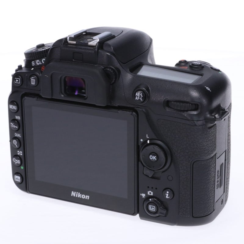 Nikon D7500 ボディ AB-ランク 中古｜フジヤカメラ