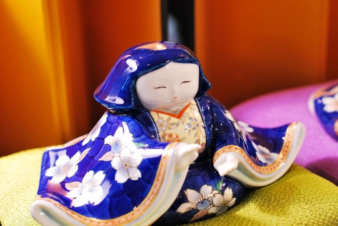 上質な雛飾り「Hina Doll 」 | 特集 | 有田焼 深川製磁｜公式