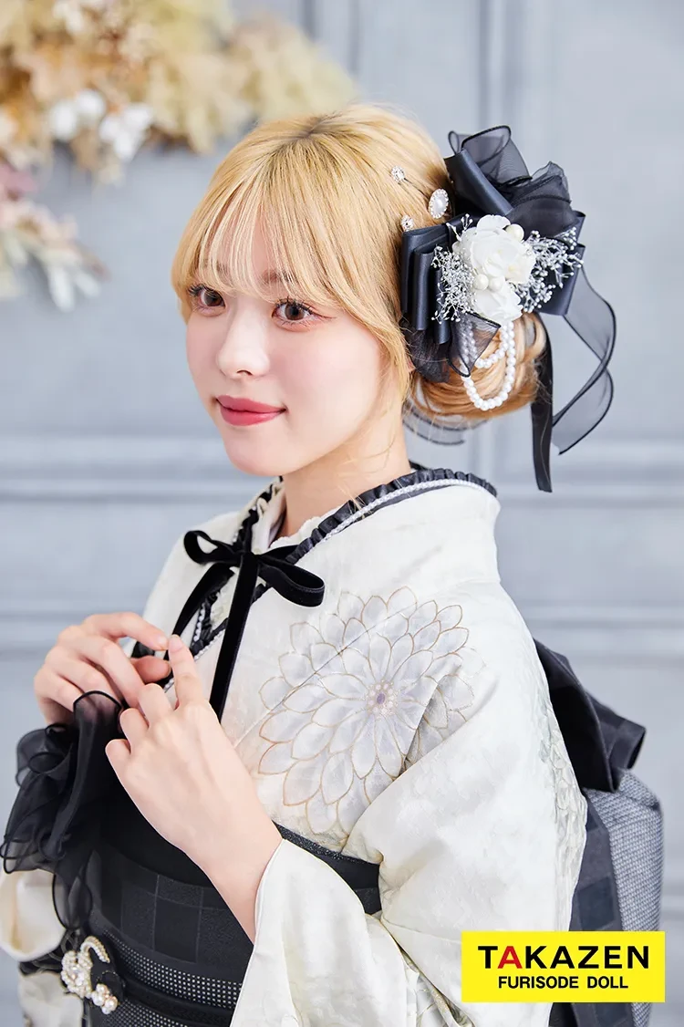 安くてお得！九重×中村里砂ブランド振袖ネットレンタル 白/黒