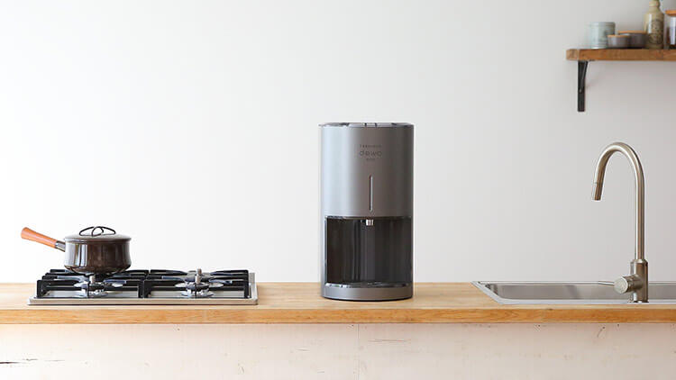 天然水】卓上型の小さなウォーターサーバーFRECIOUS dewo mini