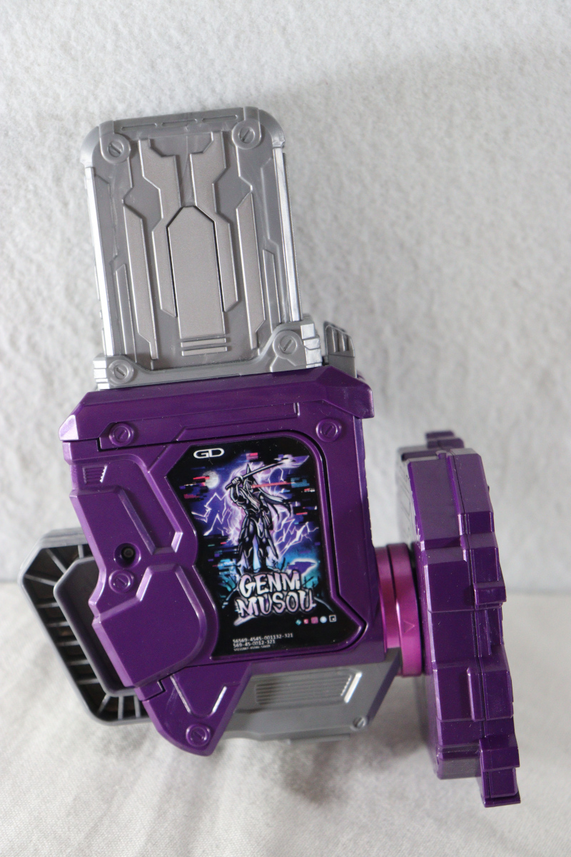 Kamen Rider Ex-Aid / DX Genm Musou Gashat + Thousand Ark & Dan