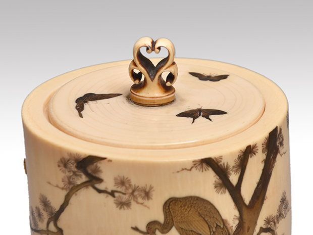 花鳥蒔絵 象牙蓋物 螺鈿珊瑚入り 光民（作） | 古美術ささき