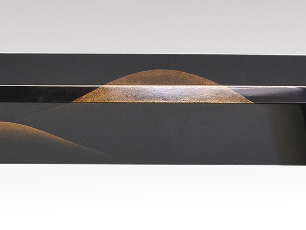 遠山研ぎ出し蒔絵 炉縁 鈴木光入（作） 共箱 | 古美術ささき