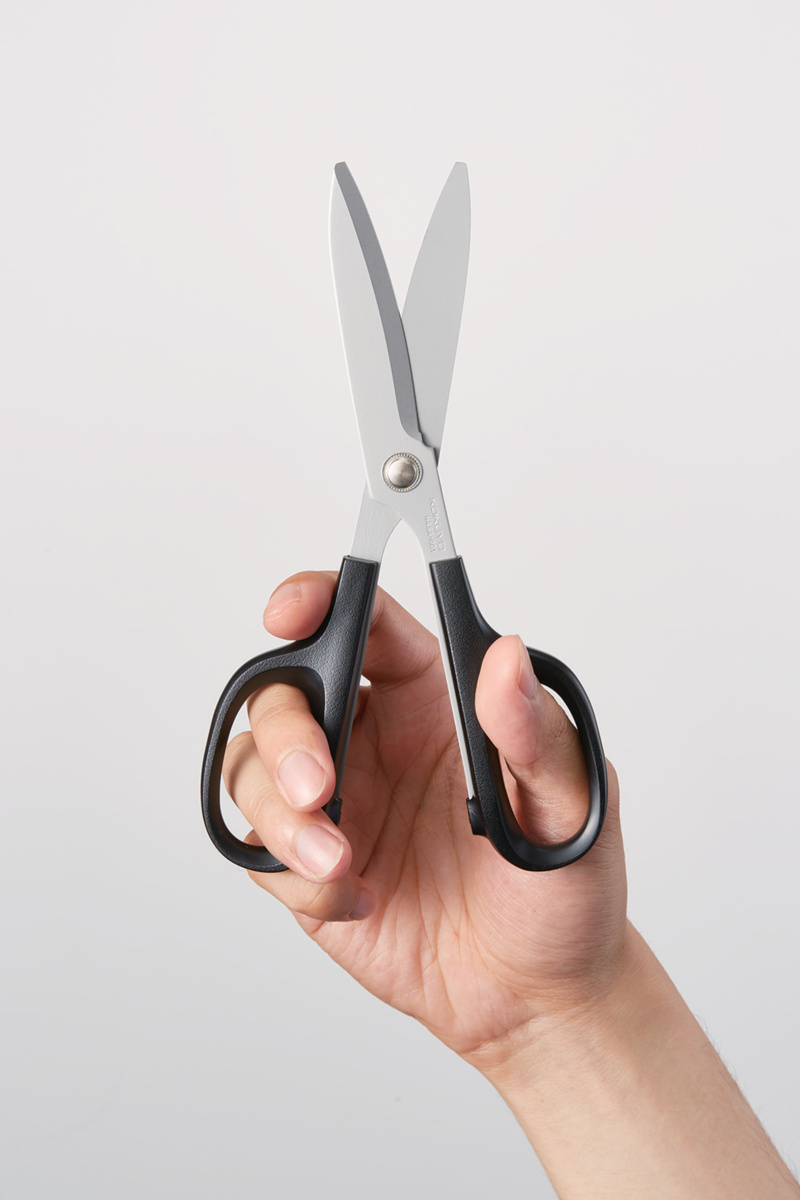 ハサ 強力高級ハサミ スタンダード 刃渡り寸法70mm 黒｜文具｜コクヨ