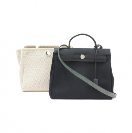 エールバッグとエールバッグ ジップは遊び心にあふれたエルメスの