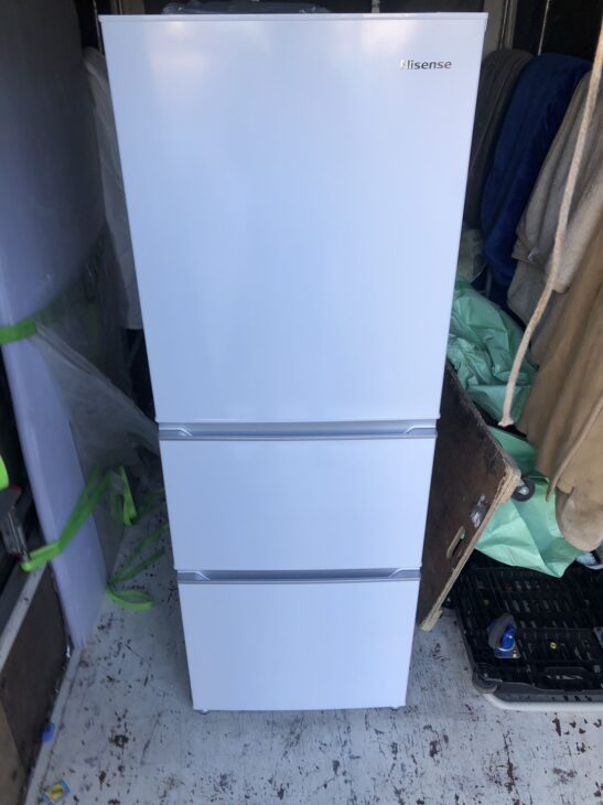 2020年製□ハイセンス 3ドア冷蔵庫 まん中野菜室 HR-D2801W 2020年製
