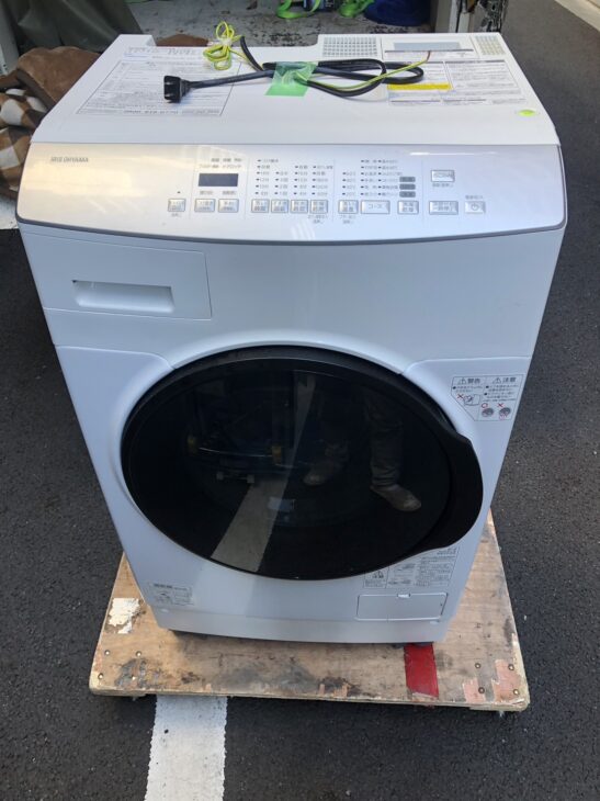 ボルトなし【無料引取】アイリスオーヤマ ドラム式洗濯機 FLK832 中央