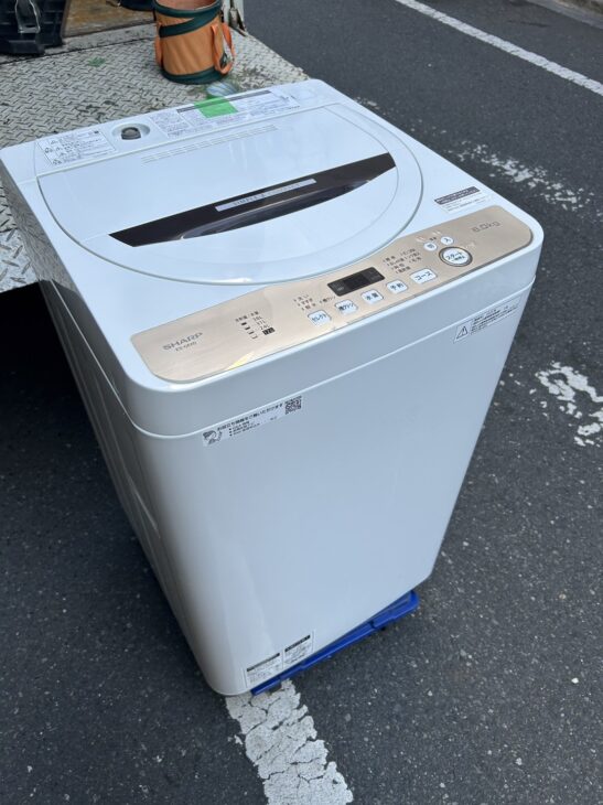 シャープ製の6キロ 全自動洗濯機 ES-GE6D-Tを横須賀市でお引き受け