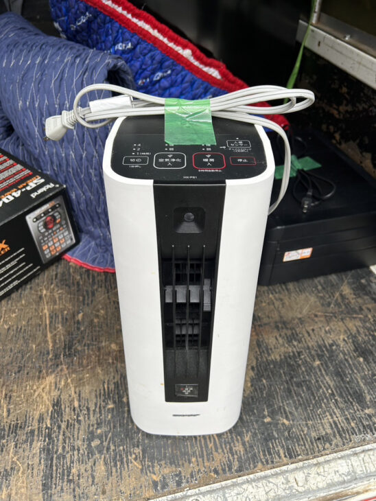 2022年製【買取】シャープ セラミックファンヒーター HX-PS1-W 日立