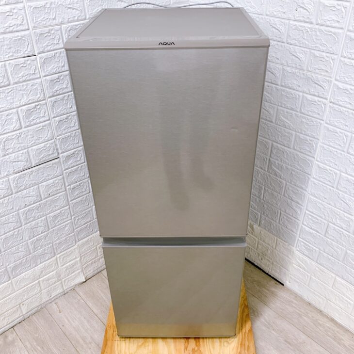 AQUA 冷凍冷蔵庫 AQR-13J(S)ドアポケット割れあり◇2020年製6ヵ月保証