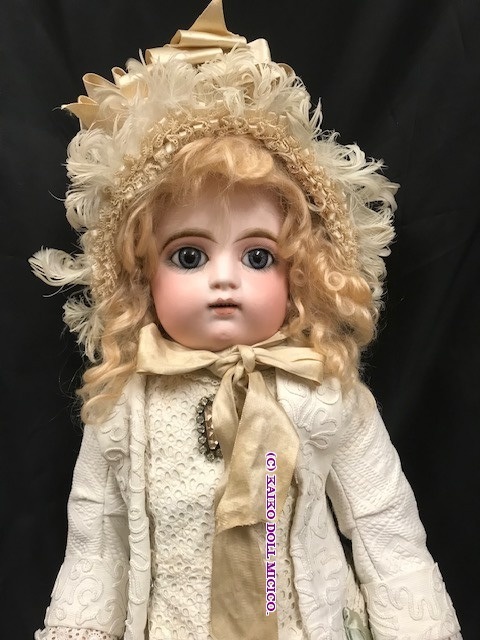 ゴーチェスクロール - 懐古どぉるMicico|和洋アンティークドール専門店