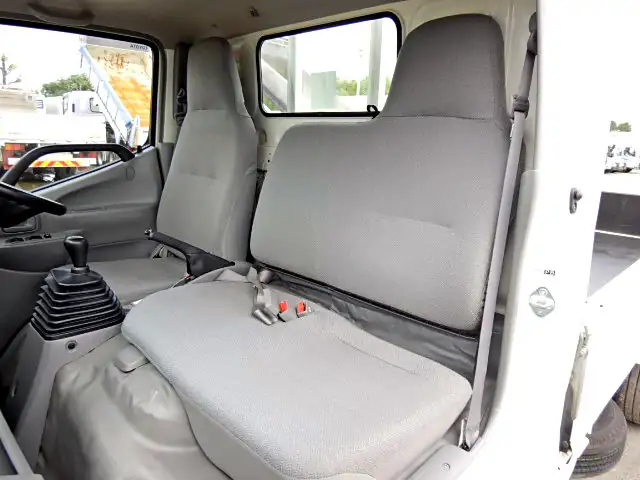 トヨタ ダイナ 小型 平ボディ 10尺 の中古トラック【車両No.115526