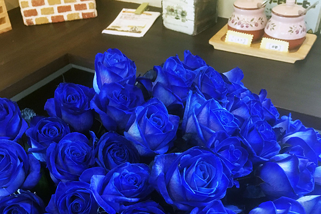 ブルーローズ（青い薔薇）の花束 フラワーギフト通販 花樹有（かじゅ