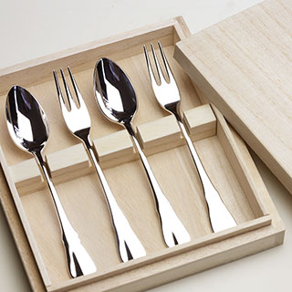 新品】銀 AG999 113gx2 カトラリーセット 新品】銀 AG999 113gx2