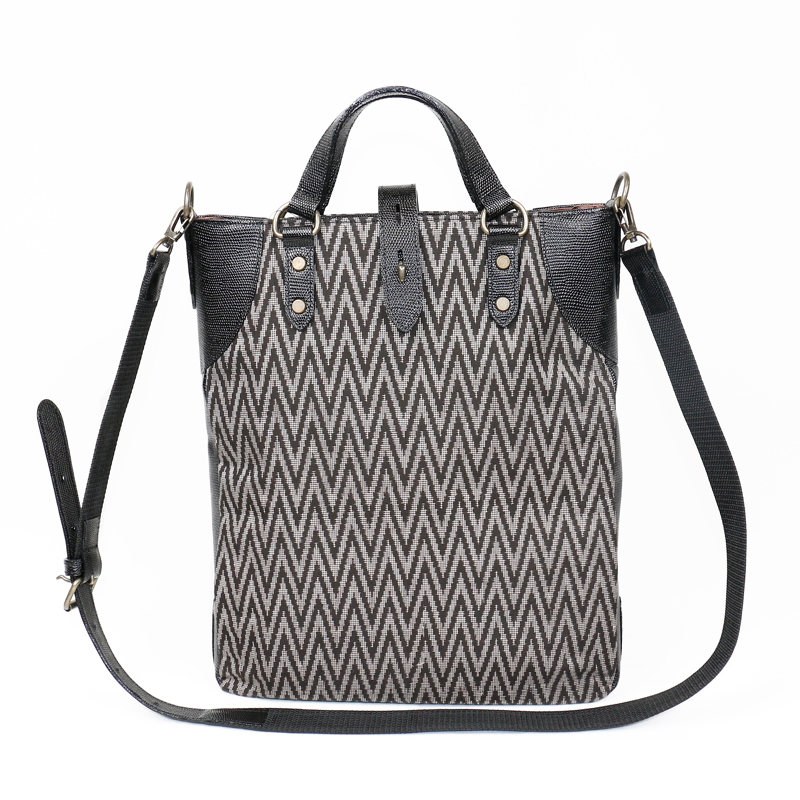 大島紬のバッグ 新パスポート 閃光 | Kimono Factory nono