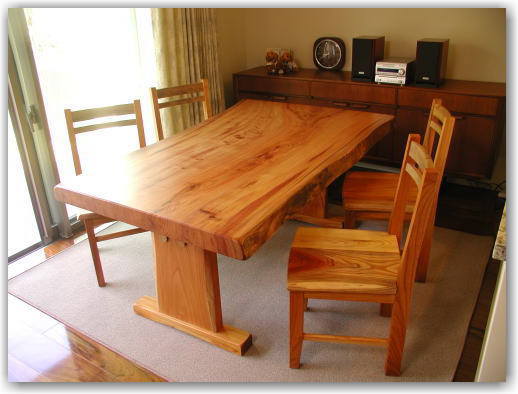 東京都世田谷区：ケヤキ一枚板ダイニングテーブルとイス四脚の製作事例