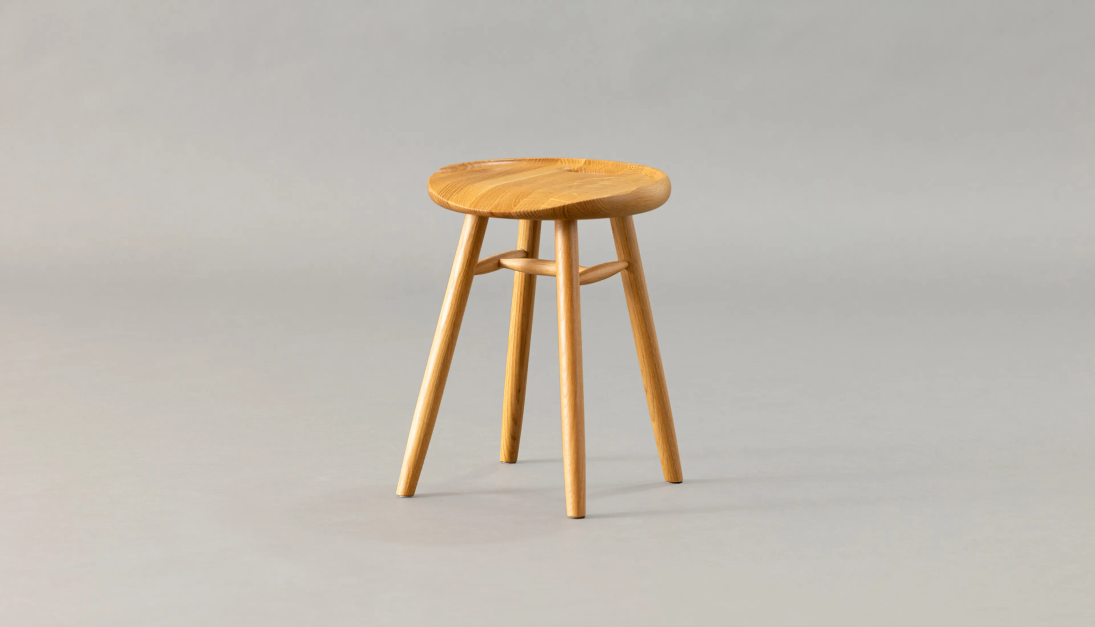 KOMO STOOL コモスツール | 起立木工株式会社