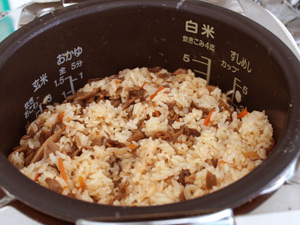 五目炊き込みごはんの素 2合炊×2袋 | 吉粋(きっすい) 北海道から全国へ