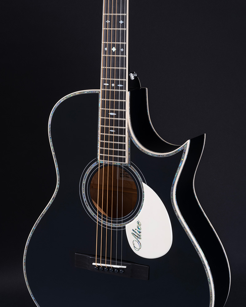 Morris・ルシアーメイドプレミアムより最後のアリスモデルが登場