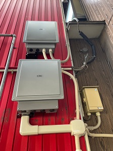 故障したパワーコンディショナーを交換しました！ ｜ 株式会社クサネン