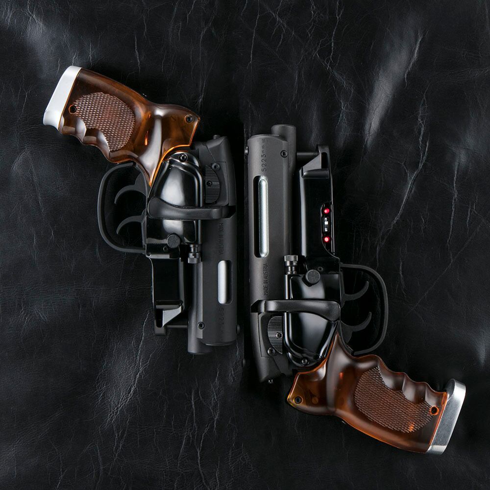 未塗装 留之助ブラスター2049 Tomenosuke Blaster 2049 RARE BLADE RUNNER Tomenosuke 2049 Blaster Deckard NEW - Less Than