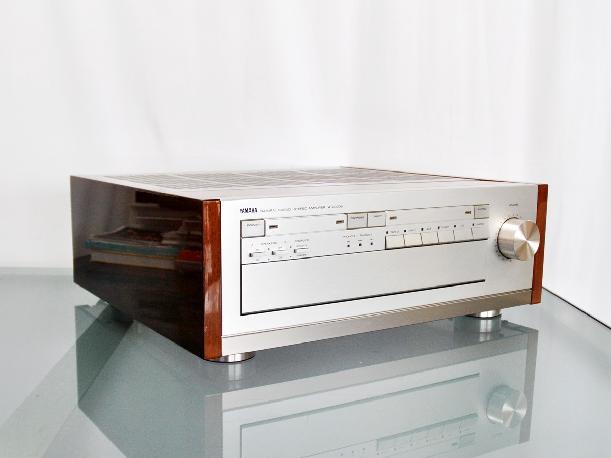 ヤマハ A-2000a プリメインアンプ￥195,000(1987年頃) ヤマハ A-2000a