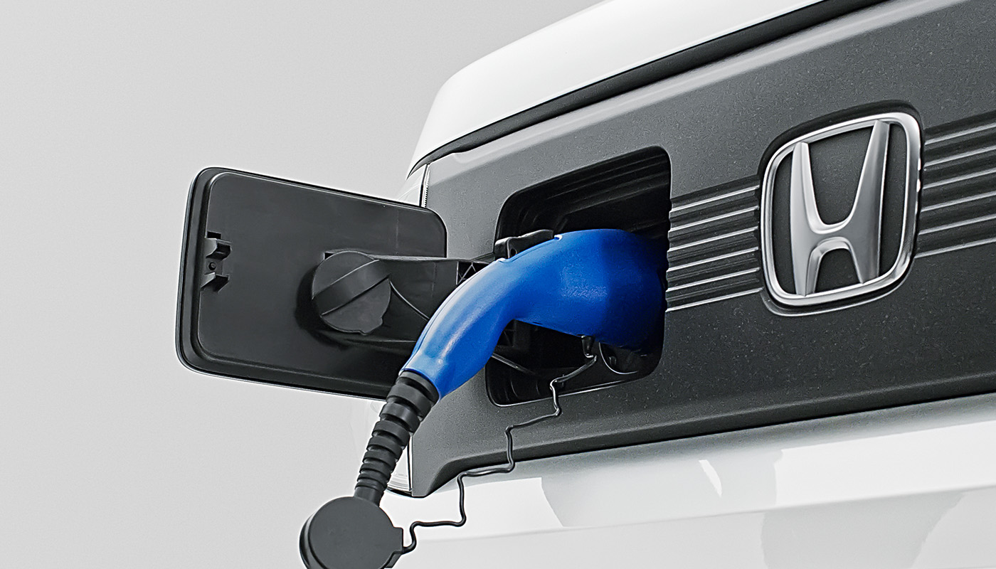 充電ケーブル／100V充電用アダプター｜充電・給電｜N-VAN e:｜Honda