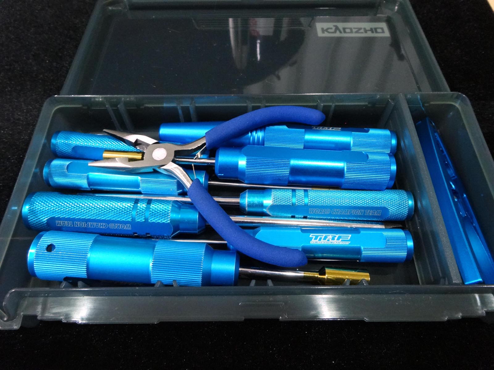 ラジコン用ドライバー（工具）のちょうどよいケースを見つけた