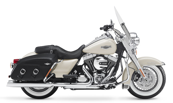 FLHRC ロードキングクラシックの特徴 - ハーレーカスタムガイド