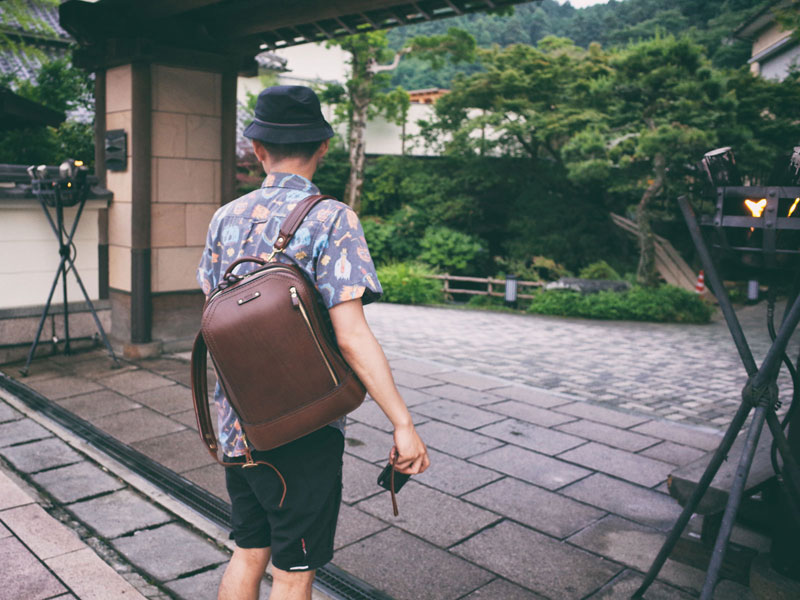 再びビートルリュックと巡る旅｜革鞄・革小物のHERZ公式通販
