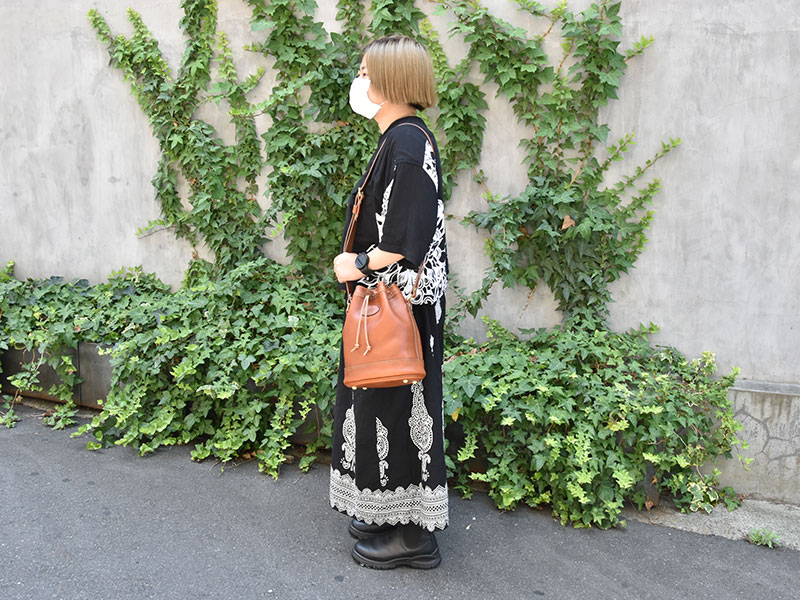 SITUATION～巾着ショルダーポシェット(CK-28)～｜革鞄・革小物のHERZ