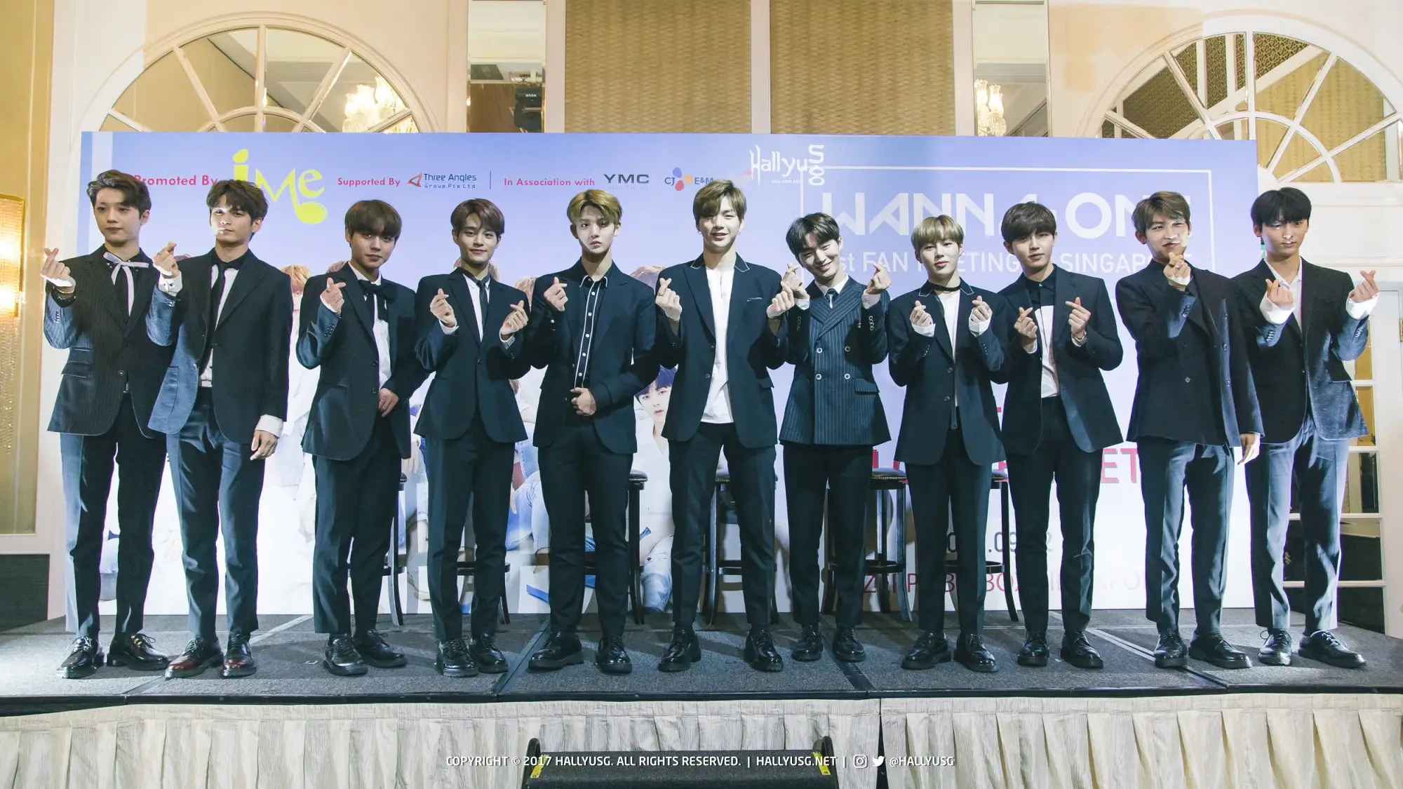 COVER] Wanna One Wraps Up 1st Fan Meeting in Singapore With A