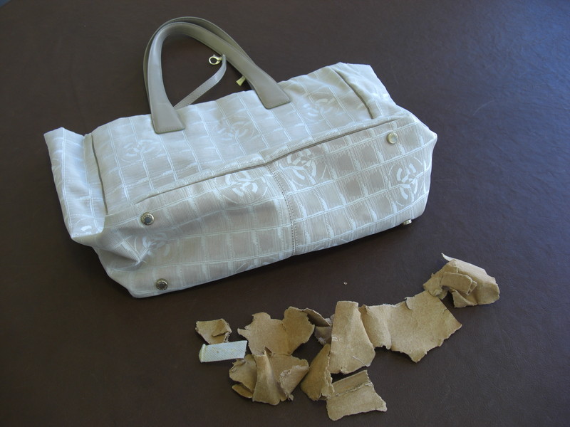 Hanakoya事例集 詳細：シャネル ニュートラベルラインの底板交換