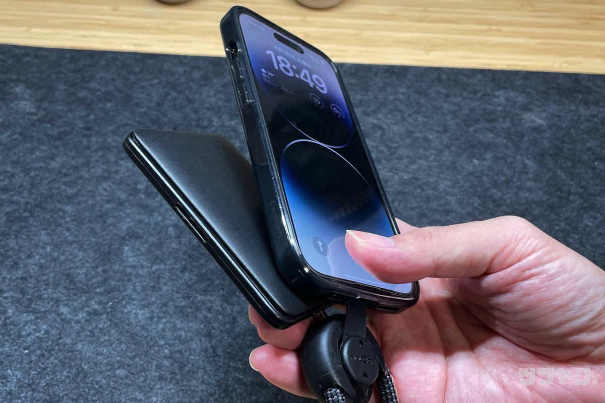 ZENLET 首掛けストラップ二刀流 | マホストラップ × IDカードを