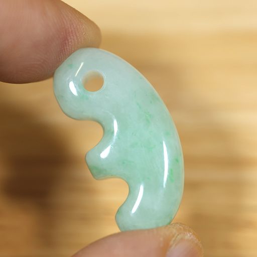 糸魚川産硬玉翡翠