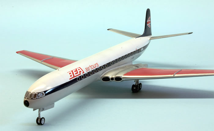 Airfix 1/144 De Havilland Comet 4B by Roland Sachsenhofer