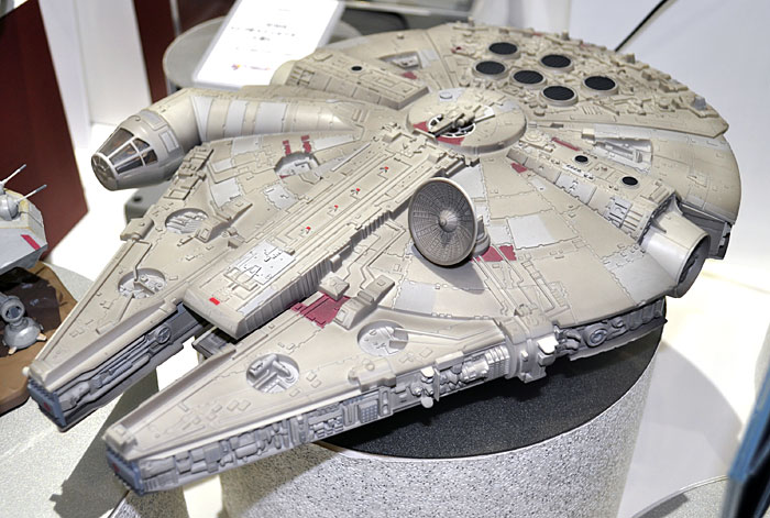 スターウォーズ イージーキット ミレニアム ファルコン Revell (レベル)