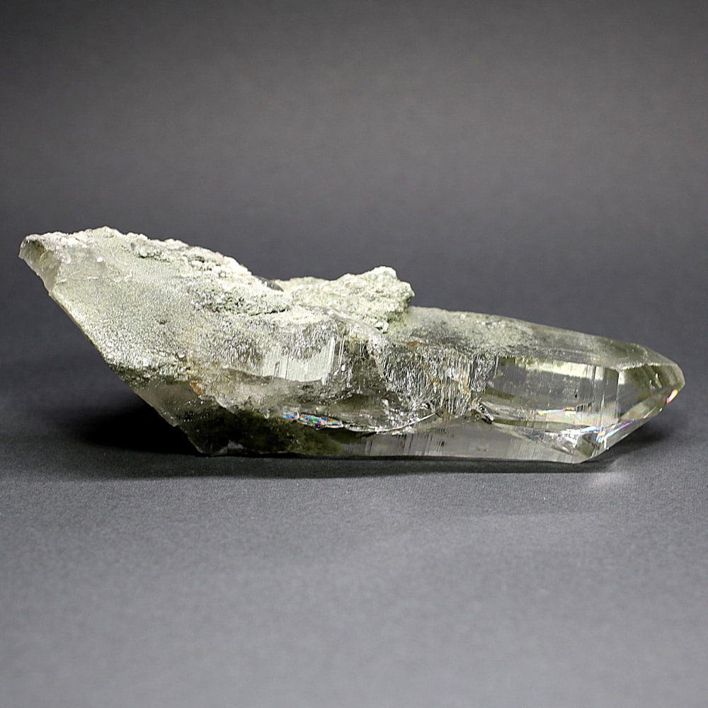 ガネッシュヒマール/ラパ産]ヒマラヤ水晶原石ナチュラルポイント（全長