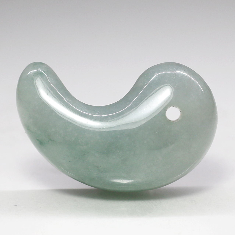 ミャンマー産]天然ヒスイ勾玉（翡翠） - 埼玉県吉川市の天然石専門店