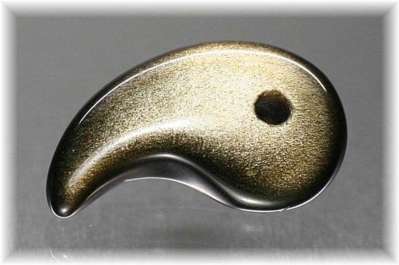 メキシコ産]ゴールデンオブシディアン勾玉（黒曜石） - 埼玉県吉川市の