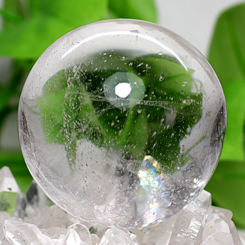 インド/マニハール産ヒマラヤ水晶丸玉/水入りスフィア（球体直径59.6