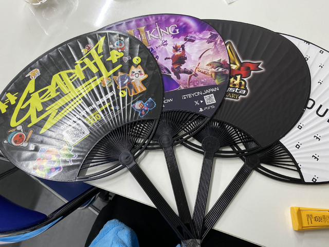 TGS 2024」パワーを結集！ 各ブースで配布していた「うちわ」を繋げて