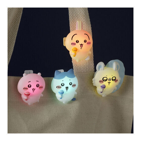 7色に光る！「ちいかわ ライトクリップ」が、ガシャポン売り場にて1月