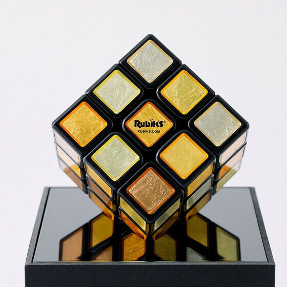 お値段30万の「工芸ルービックキューブ」が煌びやか！合金配合率により