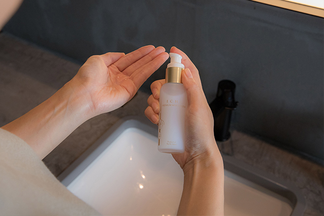 ICHIプレミアムクレンジングオイル・モイスチャライザー