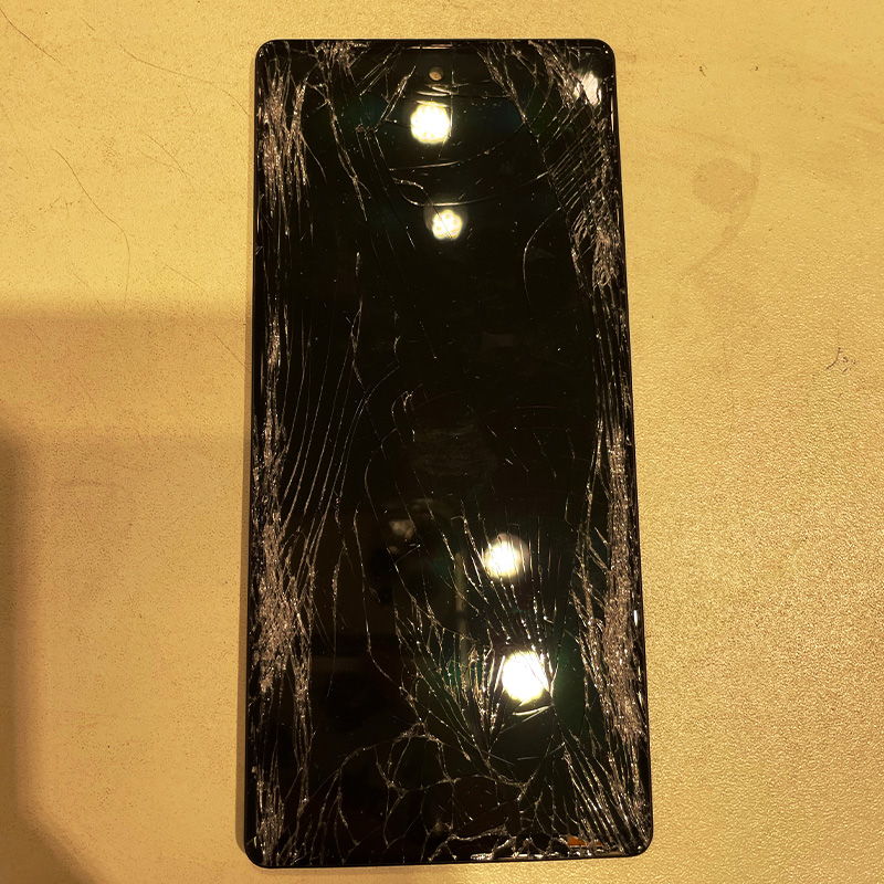 Pixel 6aの画面修理 | スマホ修理ならiCracked