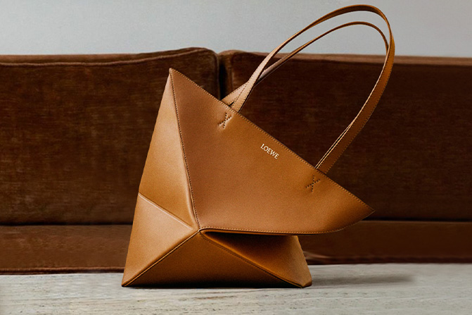 Why is Everyone Obsessed with LOEWE? Unpacking the Puzzle Bag