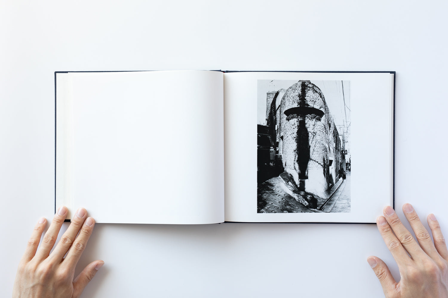 仲治への旅 by 森山大道 – IACK